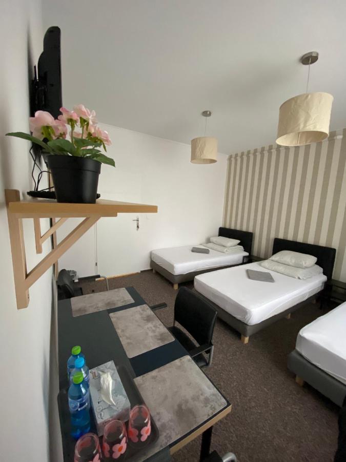 Pastel Guest Rooms وارسو المظهر الخارجي الصورة