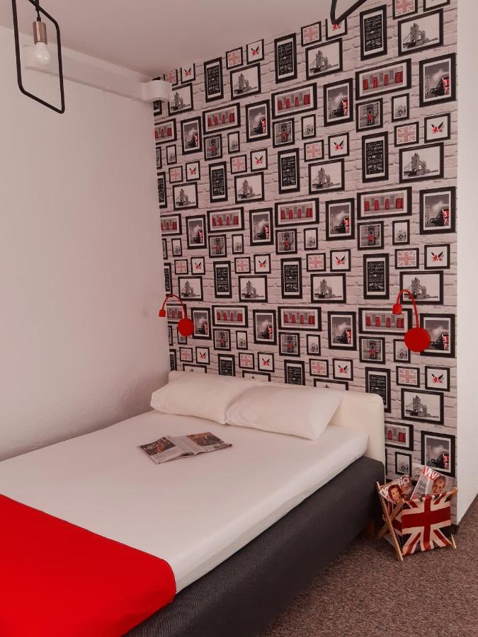 Pastel Guest Rooms وارسو المظهر الخارجي الصورة